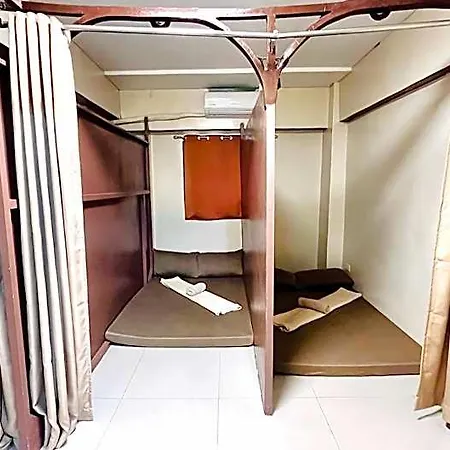 Golden 8 Airport Hostel - Mactan Cebu